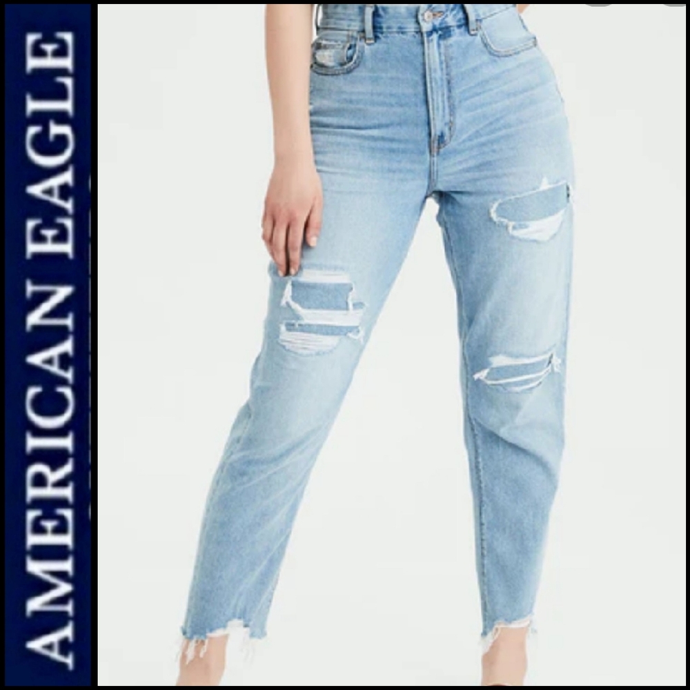 🆕️ AMERICAN EAGLE Curvy Mom Jeans 22!